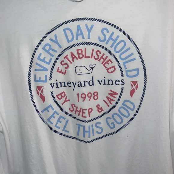 Vineyard Vines Mens long sleeve shirt with hood - Picture 5 of 6